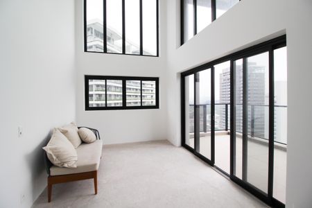 Sala de kitnet/studio à venda com 2 quartos, 104m² em Indianópolis, São Paulo