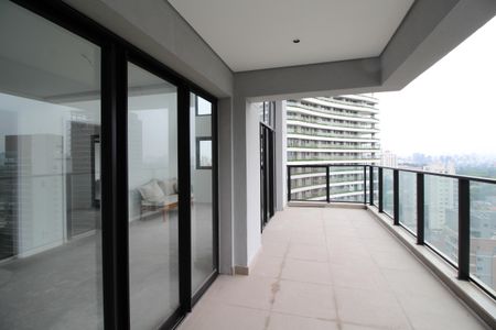 Varanda de kitnet/studio à venda com 2 quartos, 104m² em Indianópolis, São Paulo