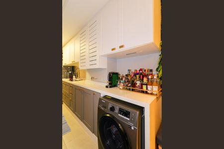 Apartamento à venda com 66m², 2 quartos e 1 vaga Apartamento à venda com 66m², 2 quartos e 1 vagaÁrea de Serviço