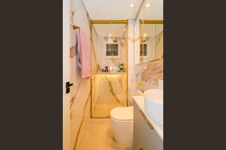 Apartamento à venda com 66m², 2 quartos e 1 vaga Apartamento à venda com 66m², 2 quartos e 1 vagaBanheiro da Suíte