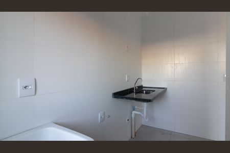 Apartamento à venda com 33m², 2 quartos e sem vaga Apartamento à venda com 33m², 2 quartos e sem vagaCozinha e Área de Serviço