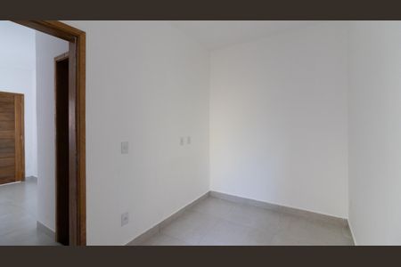 Apartamento à venda com 33m², 2 quartos e sem vaga Apartamento à venda com 33m², 2 quartos e sem vagaQuarto de Serviço