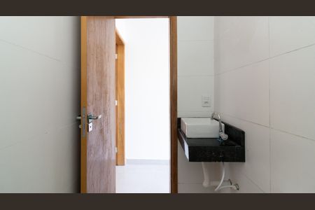Apartamento à venda com 33m², 2 quartos e sem vaga Apartamento à venda com 33m², 2 quartos e sem vagaBanheiro