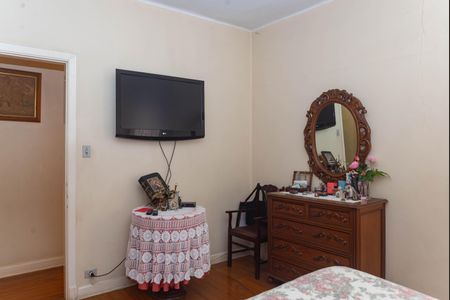 Casa à venda com 219m², 2 quartos e 5 vagas Casa à venda com 219m², 2 quartos e 5 vagasQuarto 1