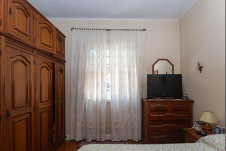 Casa à venda com 219m², 2 quartos e 5 vagas Casa à venda com 219m², 2 quartos e 5 vagasQuarto 2