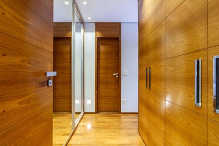 Apartamento à venda com 131m², 3 quartos e 3 vagas Apartamento à venda com 131m², 3 quartos e 3 vagasCloset do quarto 3