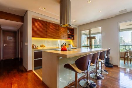 Apartamento à venda com 131m², 3 quartos e 3 vagas Apartamento à venda com 131m², 3 quartos e 3 vagasSala/Cozinha