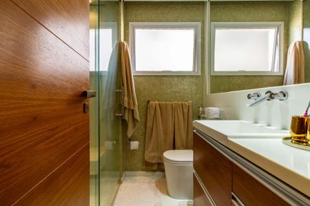 Apartamento à venda com 131m², 3 quartos e 3 vagas Apartamento à venda com 131m², 3 quartos e 3 vagasBanheiro do Quarto 3