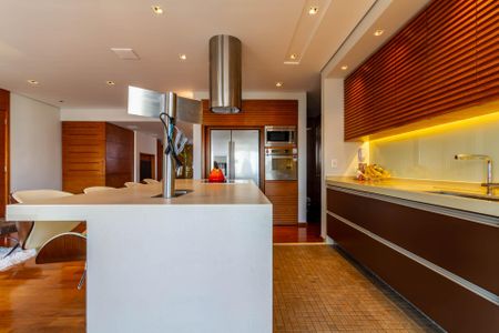 Apartamento à venda com 131m², 3 quartos e 3 vagas Apartamento à venda com 131m², 3 quartos e 3 vagasSala/Cozinha