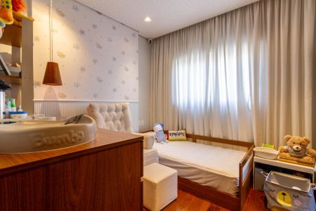 Apartamento à venda com 131m², 3 quartos e 3 vagas Apartamento à venda com 131m², 3 quartos e 3 vagasQuarto 1