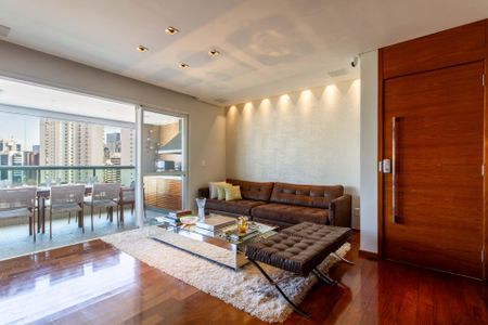 Apartamento à venda com 131m², 3 quartos e 3 vagas Apartamento à venda com 131m², 3 quartos e 3 vagasSala/Cozinha