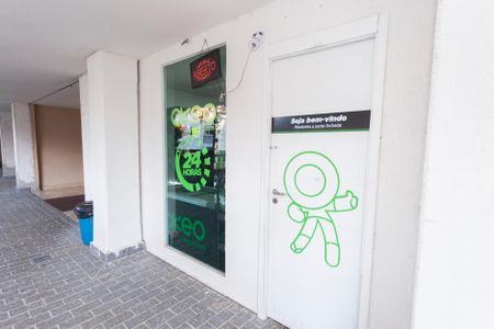 Apartamento para alugar com 42m², 2 quartos e 1 vaga Apartamento para alugar com 42m², 2 quartos e 1 vagaMercado 24h