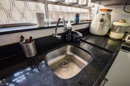 Casa à venda com 175m², 3 quartos e 1 vaga Casa à venda com 175m², 3 quartos e 1 vagaCozinha