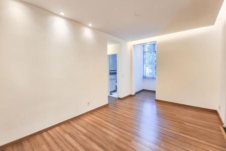 Sala de apartamento à venda com 2 quartos, 70m² em Humaitá, Rio de Janeiro