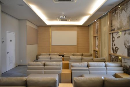 Apartamento à venda com 92m², 2 quartos e 1 vagaCinema