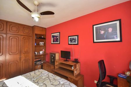 Casa à venda com 440m², 5 quartos e 2 vagasQuarto 2