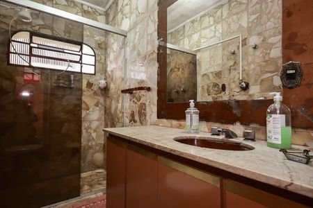 Casa à venda com 440m², 5 quartos e 2 vagasBanheiro