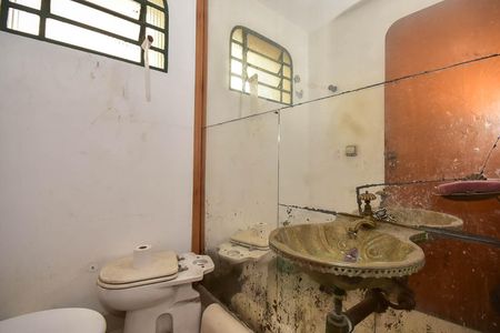 Casa à venda com 440m², 5 quartos e 2 vagasLavabo 1