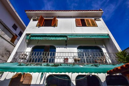 Casa à venda com 440m², 5 quartos e 2 vagasFachada Posterior