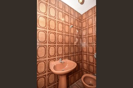 Casa à venda com 440m², 5 quartos e 2 vagasLavabo do Salão de Jogos