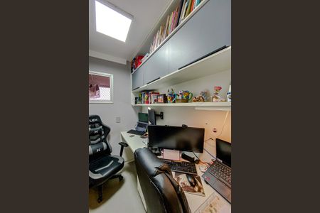 Apartamento à venda com 96m², 3 quartos e 2 vagasEscritório