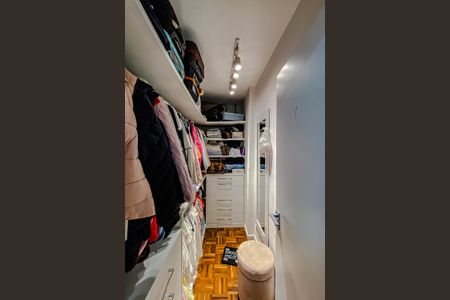 Apartamento à venda com 96m², 3 quartos e 2 vagasCloset da suíte