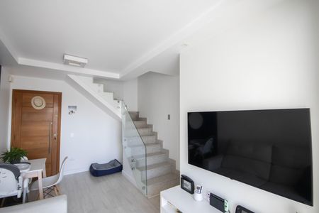 Apartamento à venda com 105m², 2 quartos e 1 vaga Apartamento à venda com 105m², 2 quartos e 1 vagaSala