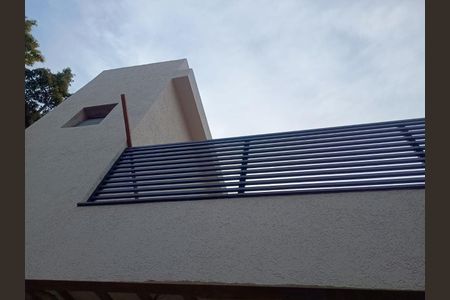 varanda de casa à venda com 4 quartos, 250m² em Interlagos, São Paulo