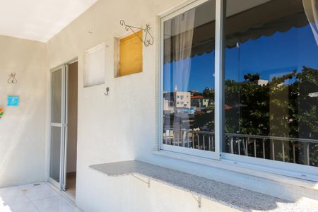 Apartamento à venda com 75m², 2 quartos e 1 vaga Apartamento à venda com 75m², 2 quartos e 1 vagaVaranda da Sala