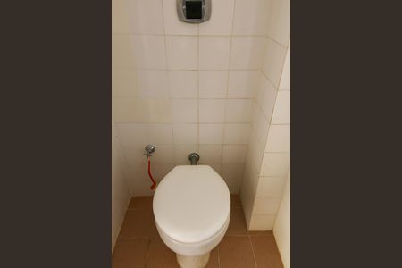 Apartamento à venda com 75m², 2 quartos e 1 vaga Apartamento à venda com 75m², 2 quartos e 1 vagaBanheiro de Serviço