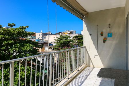 Apartamento à venda com 75m², 2 quartos e 1 vaga Apartamento à venda com 75m², 2 quartos e 1 vagaVaranda da Sala