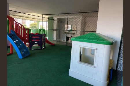 Apartamento à venda com 75m², 2 quartos e 1 vaga Apartamento à venda com 75m², 2 quartos e 1 vagaÁrea comum - Playground