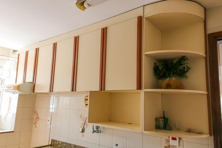 Apartamento à venda com 75m², 2 quartos e 1 vaga Apartamento à venda com 75m², 2 quartos e 1 vagaCozinha