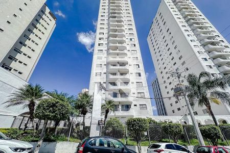Apartamento à venda com 65m², 2 quartos e 1 vaga Apartamento à venda com 65m², 2 quartos e 1 vagaFachada