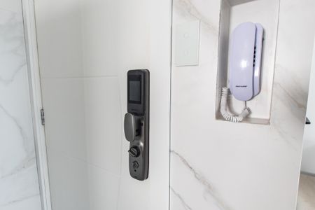 Apartamento à venda com 65m², 2 quartos e 1 vaga Apartamento à venda com 65m², 2 quartos e 1 vagaFechadura eletrônica