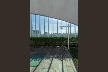 Studio à venda com 26m², 1 quarto e 1 vaga Studio à venda com 26m², 1 quarto e 1 vagaÁrea comum - Piscina