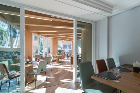 Studio à venda com 26m², 1 quarto e 1 vaga Studio à venda com 26m², 1 quarto e 1 vagaÁrea comum - Restaurante