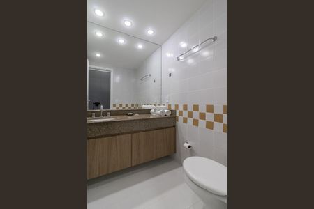 Studio à venda com 26m², 1 quarto e 1 vaga Studio à venda com 26m², 1 quarto e 1 vagaBanheiro Social