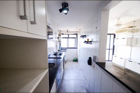 Apartamento à venda com 73m², 2 quartos e 1 vagaCozinha