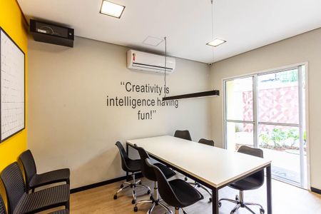 Apartamento à venda com 28m², 1 quarto e sem vagaÁrea comum