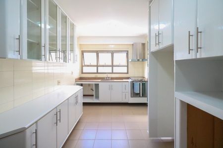Apartamento à venda com 110m², 3 quartos e 2 vagas Apartamento à venda com 110m², 3 quartos e 2 vagasCozinha