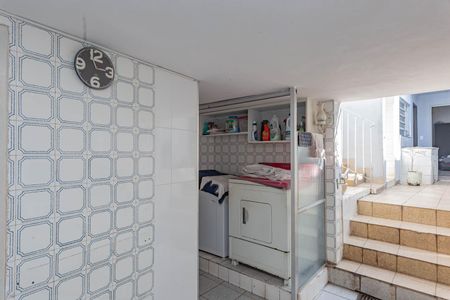Casa à venda com 200m², 3 quartos e 2 vagasÁrea de Serviço