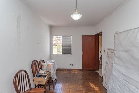Casa à venda com 200m², 3 quartos e 2 vagasQuarto casa 2