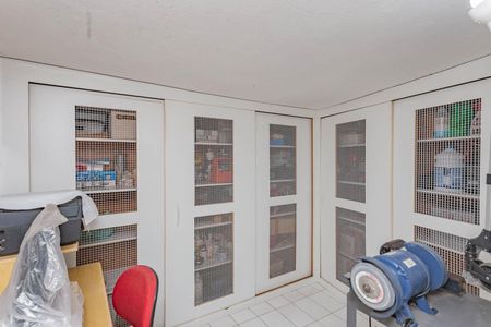 Casa à venda com 200m², 3 quartos e 2 vagasQuarto de Serviço