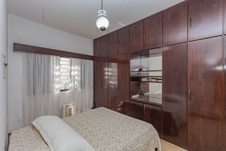 Casa à venda com 200m², 3 quartos e 2 vagasQuarto 1