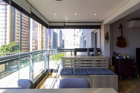 Apartamento à venda com 70m², 2 quartos e 2 vagas Apartamento à venda com 70m², 2 quartos e 2 vagasVaranda