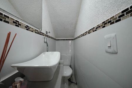 Casa à venda com 160m², 3 quartos e 3 vagasLavabo 2