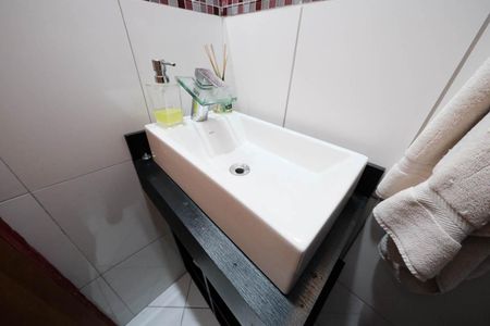 Casa à venda com 160m², 3 quartos e 3 vagasLavabo 1