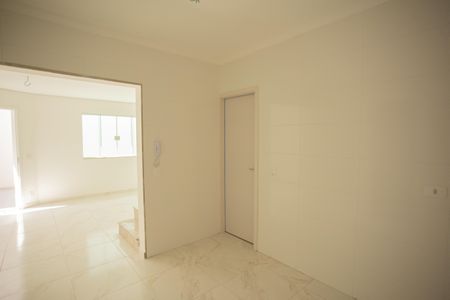 Casa à venda com 124m², 3 quartos e 2 vagas Casa à venda com 124m², 3 quartos e 2 vagasCozinha