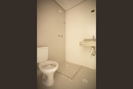 Casa à venda com 124m², 3 quartos e 2 vagas Casa à venda com 124m², 3 quartos e 2 vagasBanheiro